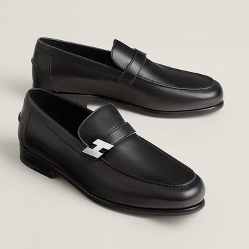 HERMES 男性用ローファー 155889984