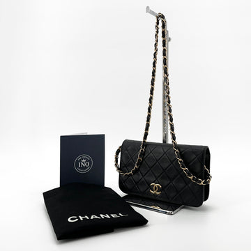 CHANEL クラシックラムスキンマトラッセフラップバッグショルダーバッグ 155921256