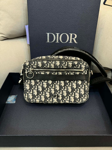 DIOR Oblique Safari Messenger Bag 155941155