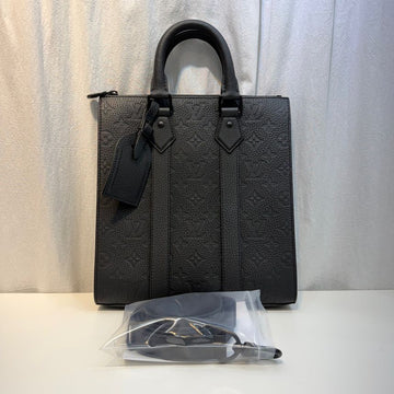 LOUIS VUITTON Tote- und Schultertasche M21884 aus Taurillon Saffiano 155990080