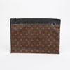 LOUIS VUITTON Discovery Pouch GM Clutch M69411 155625526 [P]