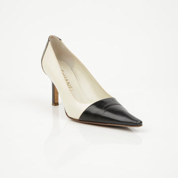CHANEL Two-Tone Pumps Heels Size 37.5 155732094