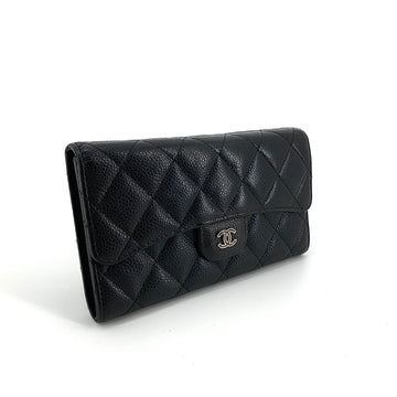 CHANEL クラシックキャビアシルバーフラップ長財布 156001853
