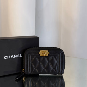 CHANEL Boy Zip Card Wallet Lambskin A80602 156040473