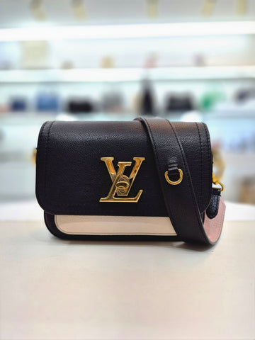 LOUIS VUITTON Tender Grain Leder Schulter- und Crossbody-Tasche M58557 156043606