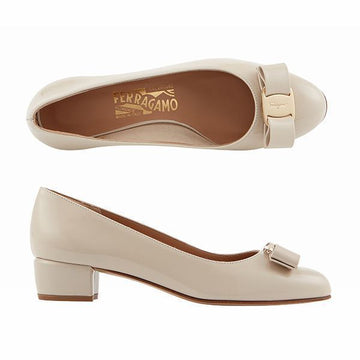 SALVATORE FERRAGAMO Bara Bow Pumps Damenpumps 01B221 0723350 49020590