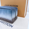 LOUIS VUITTON Monogram Canvas Locker Dopkit Blau 26SS 156058831 [P]