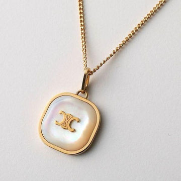 CELINE TRIOMPHE PENDANT NECKLACE AUS MUSCHELN-UND MESSING MIT GOLD-FINISH 149844016
