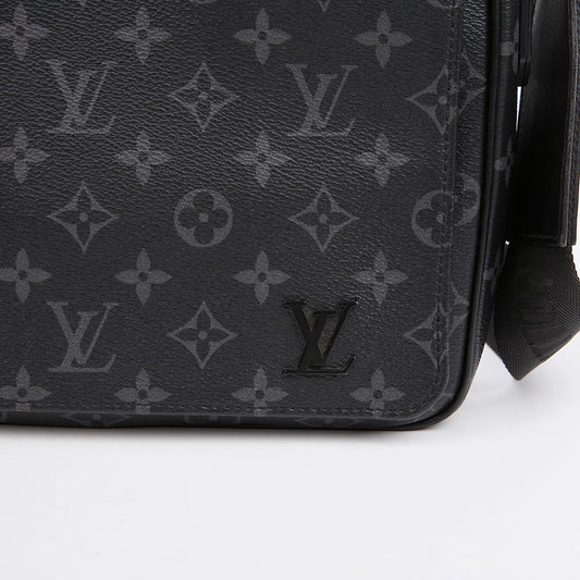 LOUIS VUITTON ディストリクト PM ショルダー クロスバッグ 155936472