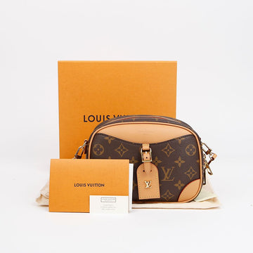 LOUIS VUITTON M45528 DoVille Mini Schulter-Crossbodytasche 155791104