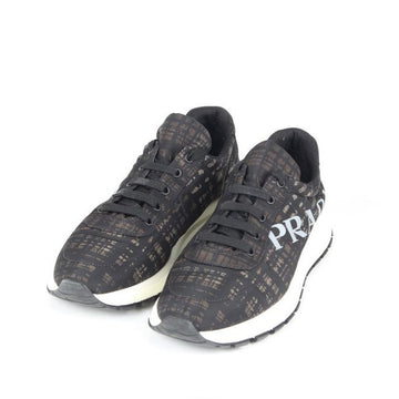 Prada Logo Re-Nylon Sneakers 8.5(275) 156242424