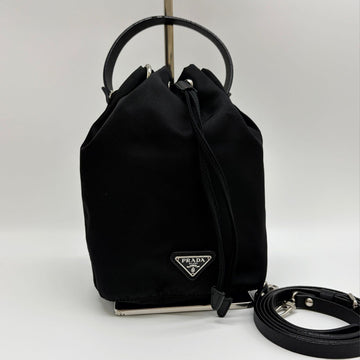 PRADA ナイロン三角ロゴバケットポーチ ブラック 156244274