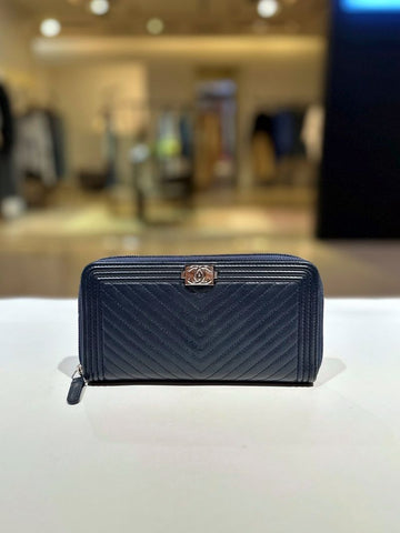 CHANEL Chevron Lambskin Long Wallet Blue 22 Series 156245687
