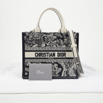 Dior Small Tote Bag M1325CETL 155791274
