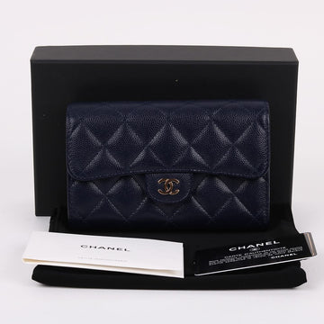CHANEL Klassische Caviar Geldbörse mit goldener Hardware in Marineblau 156283310