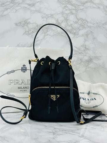 PRADA リナイロン バケットバッグ ゴールドロゴ 156294412