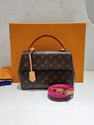 LOUIS VUITTON Monogram Cluny BB Schultertasche M42738 156398835