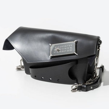 MAISON MARGIELA Schnappte Klasse kleine Tasche stamp: S56WF0159 P4745 T8013 101589853