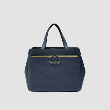CHANEL Quilted Chain Tote Bag 2way 26 156515502