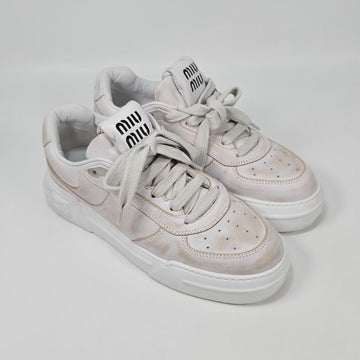MIU MIU シアリングホワイトスニーカー (250) 156515908
