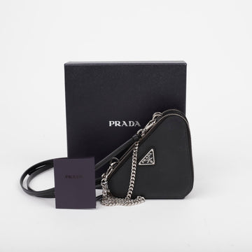 PRADA トライアングルミニポーチクロスバッグ 156209337
