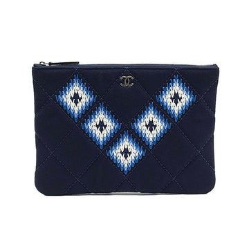 CHANEL Vintage Silbernes O CASE Clutch aus tiefblauem Filz-Tweed (28. Reihe) / CP0802 156519321