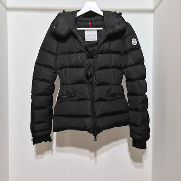 MONCLER ダウンパディングジャンパー L981373 156519760