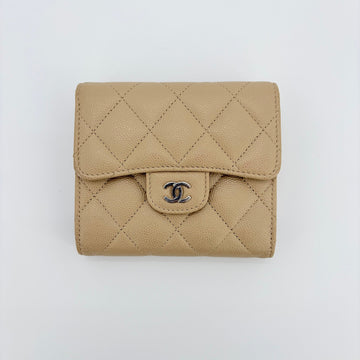 CHANEL Kaviar Klappenbörse 156552921