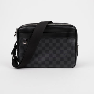 LOUIS VUITTON Trocadero PM Messenger Schulter Crossbody Bag 155955254 [P]