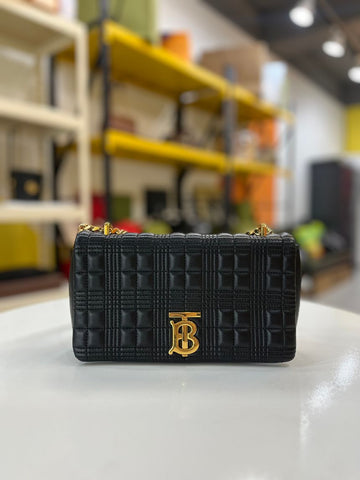 BURBERRY Geprägte Leder Mittlere Kette Rolltasche 156584777
