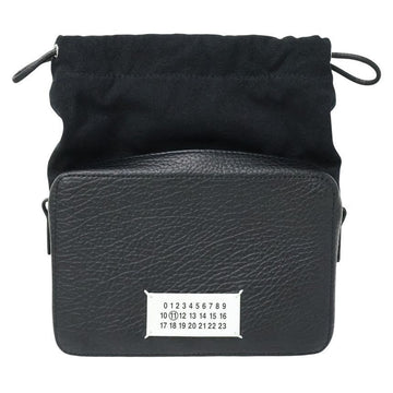 MAISON MARGIELA Frauen Crossbody Bag Medium 5AC SB1WG0010 P4348 T8013 156037630 [P]