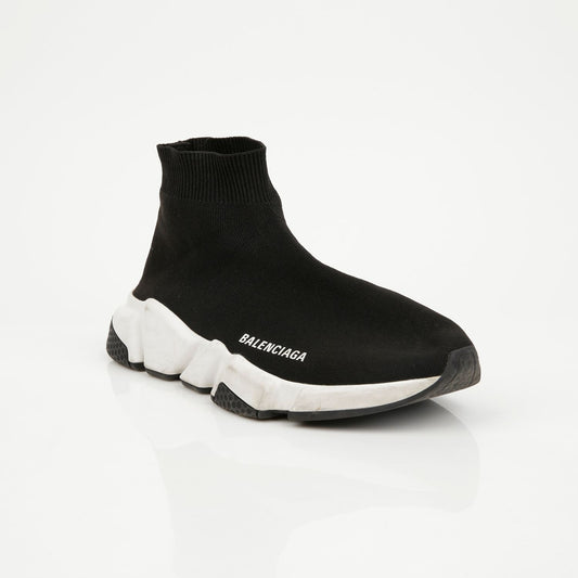 Balenciaga Speedrunner Sneakers 587280 37 156210317