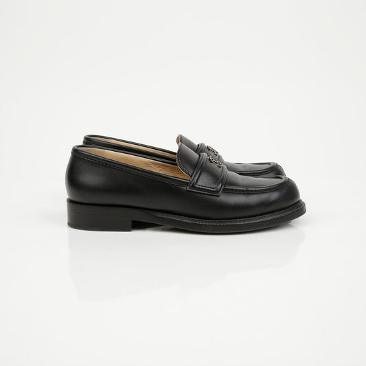 CHANEL CC Compass Loafers 38.5 156357647