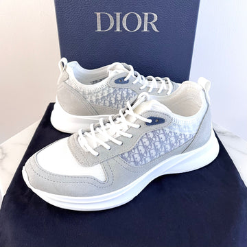 Dior Oblique B25 Runner Sneakers 156708187