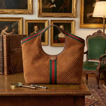 GUCCI ラージトートバッグ 853971 CAAB8 2147 151812693