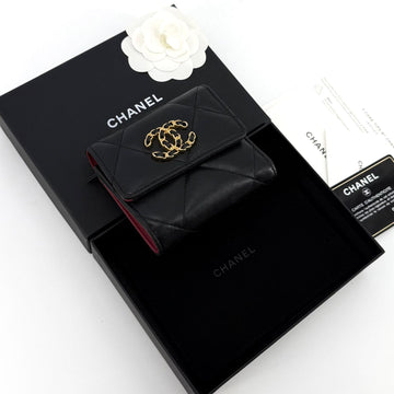 CHANEL 19 Tri-Fold Wallet 156729050