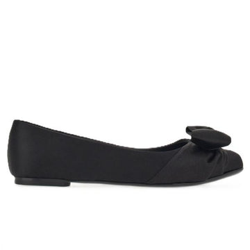 SALVATORE FERRAGAMO バラのリボンフラットシューズ 75830595