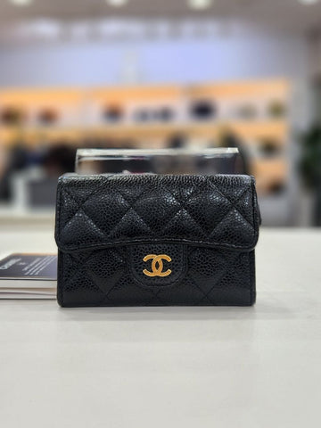 CHANEL クラシックキャビアブラックゴールドカード財布29番AP0214 156795322