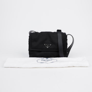PRADA トラベラー ラージ パディッド ショルダー クロスバッグ 156207570