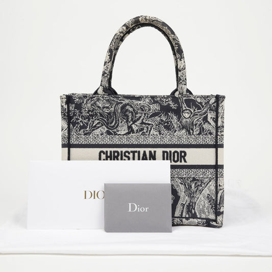 DIOR M1265ZRGO Tote Bag Klein 156352195