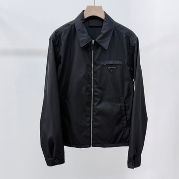 PRADA 三角ロゴナイロンジャケット ブラック 156800665