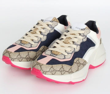 GUCCI Sneaker mit rosa Sohle 35(220) 156822499