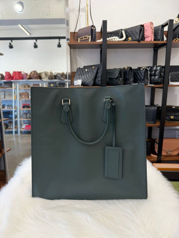 PRADA Saffiano Camouflage Travel Tote Bag (VA1016) 156826978