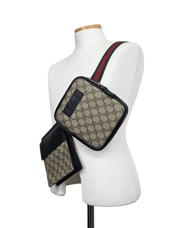 Gucci Supreme Belt Bag 156892533