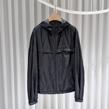 PRADA 三角ロゴリナイロンフードブルゾンジャケットブラック 156902180