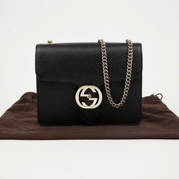 GUCCI Interlocking GG kleine Kettenhandtasche schwarz mit goldenen Akzenten 156725025