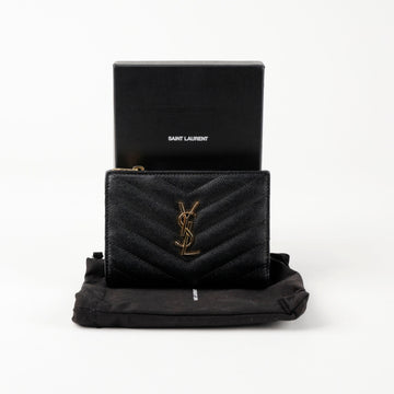 SAINT LAURENT グランダプールエンボスドレザーカサンドラマトラセ二つ折り財布ブラックゴールド 156332918