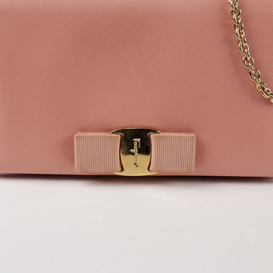 Salvatore Ferragamo Chain Wallet Crossbody 156905413
