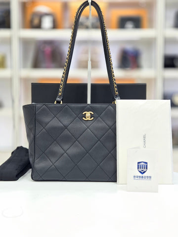 CHANEL Caviar Skin CC Shopper Shoulder Bag with Internal Chip AS3508 156980338