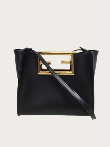 FENDI ブラック ゴールド FF ロゴ レザー ウェイ スモール ショルダーバッグ 156980421